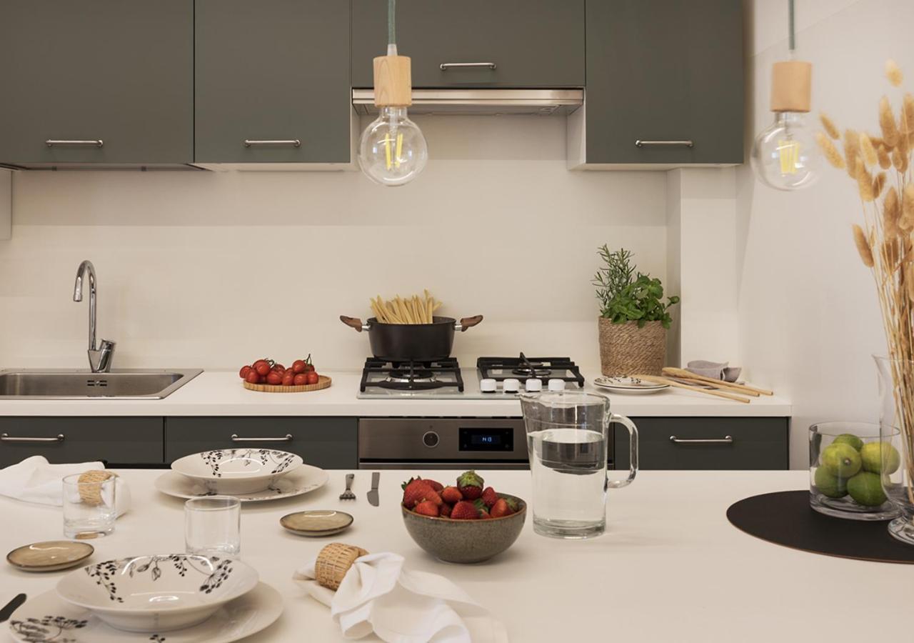 Exclusive Green Apartment - City Center - Como - Near Station Kamer foto