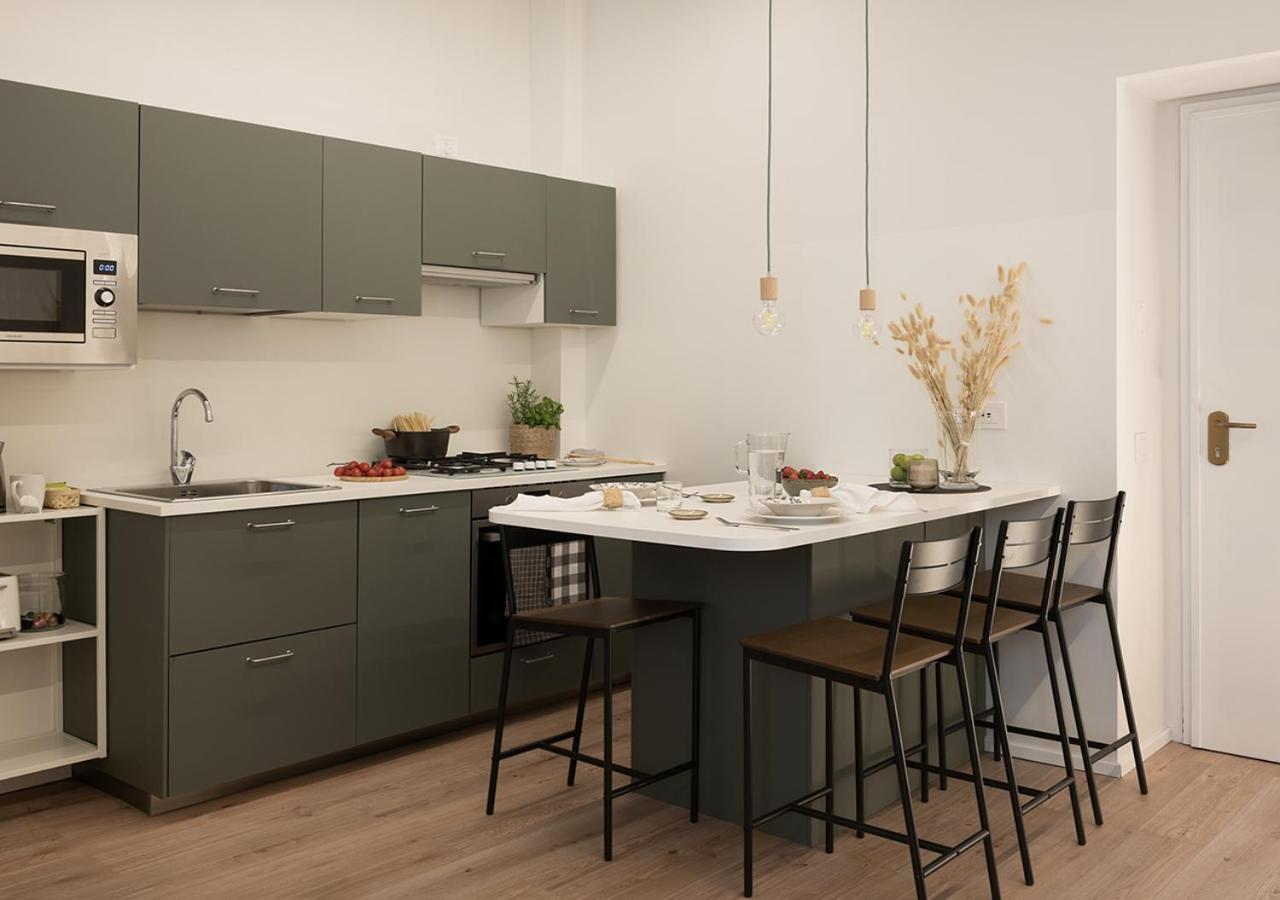 Exclusive Green Apartment - City Center - Como - Near Station Kamer foto